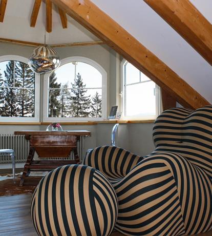 particolare suite con poltrona up di pesce